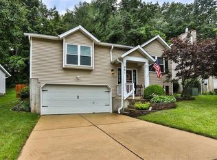 961 Wynstay Cir, Valley Park, MO