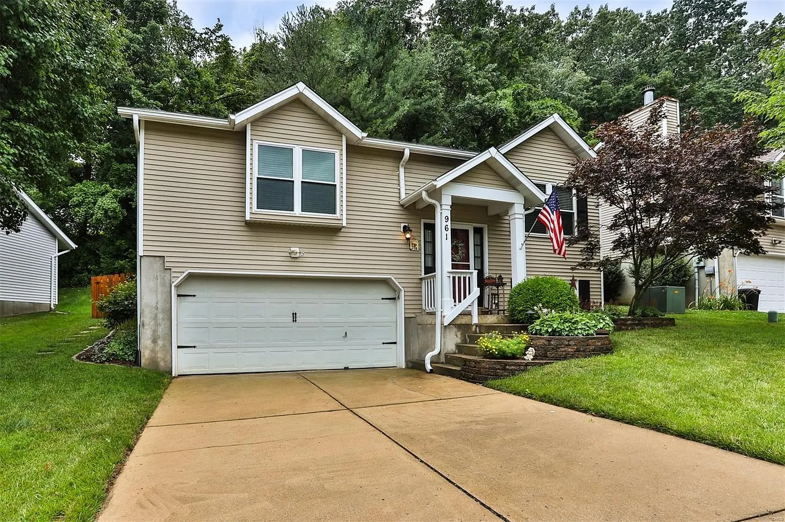 961 Wynstay Cir photo 1