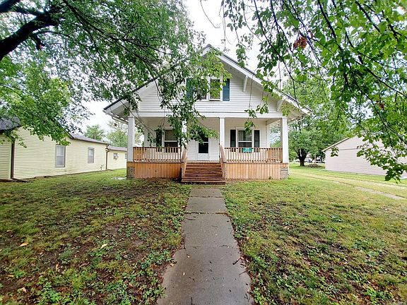 2nd image of 209 E Main St