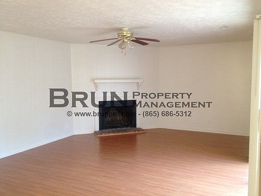4th image of 9113 Woodpark Ln APT B