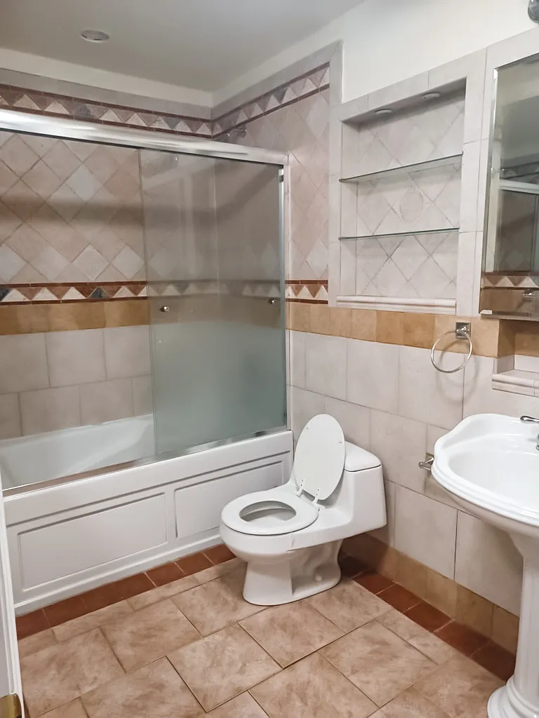 Studio, 500 sqft, $1,300 — Photo 2
