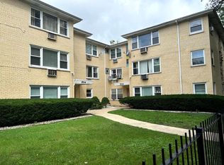 5700 W Montrose Ave APT 1C, Chicago, IL 60634