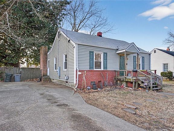 3rd image of 135 Roland Dr