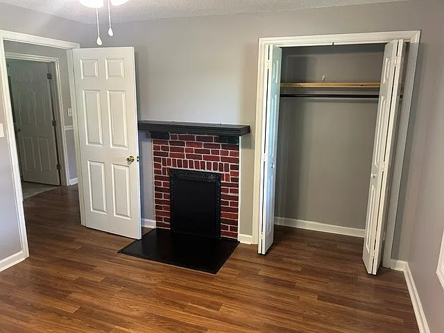 1215 Durham Rd — Photo 5