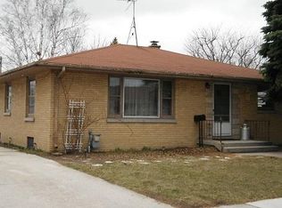 2720 Wedemeyer St, Sheboygan, WI 53081