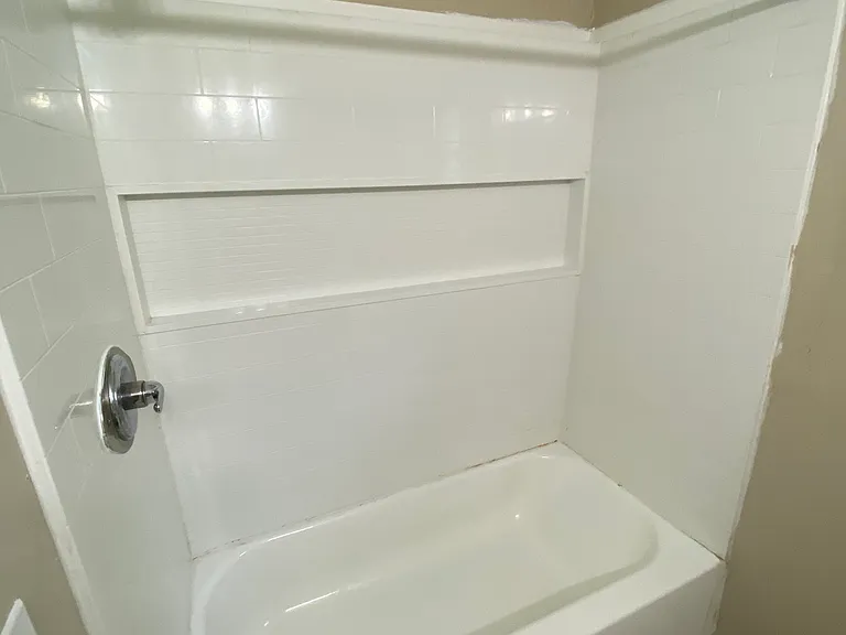 265 Lee Dr — Photo 12