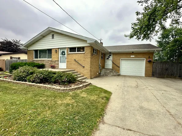 3576 Seville Ln, Saginaw, MI 48604