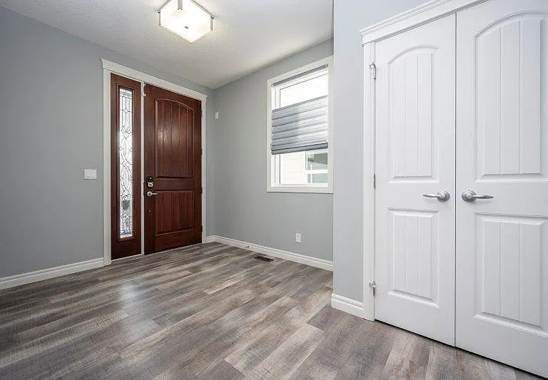 19 Cranbrook Ln SE — Photo 3