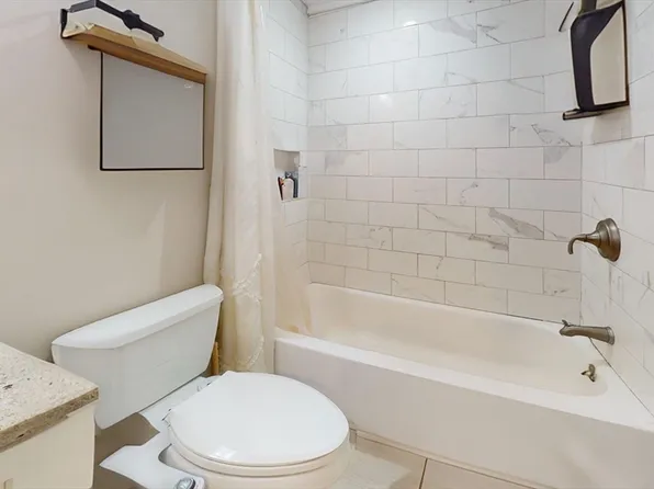 215 Bolton St, South Boston, MA 02127