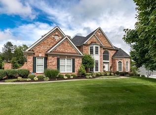 473 Pine Bend Dr, Chesterfield, MO