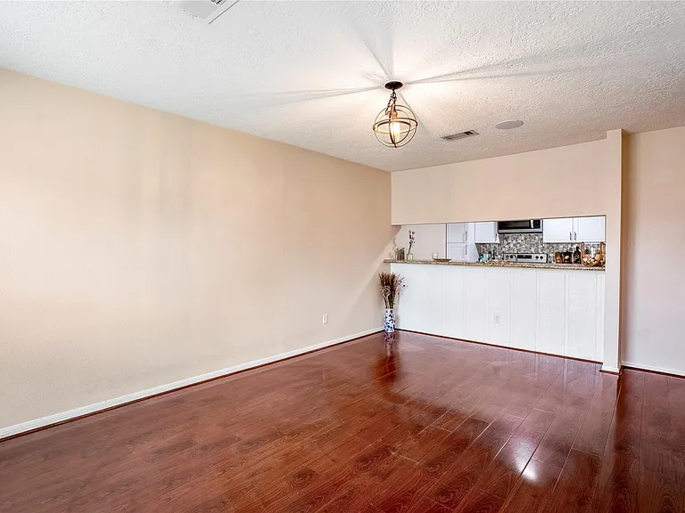11817 Southlake Dr — Photo 13