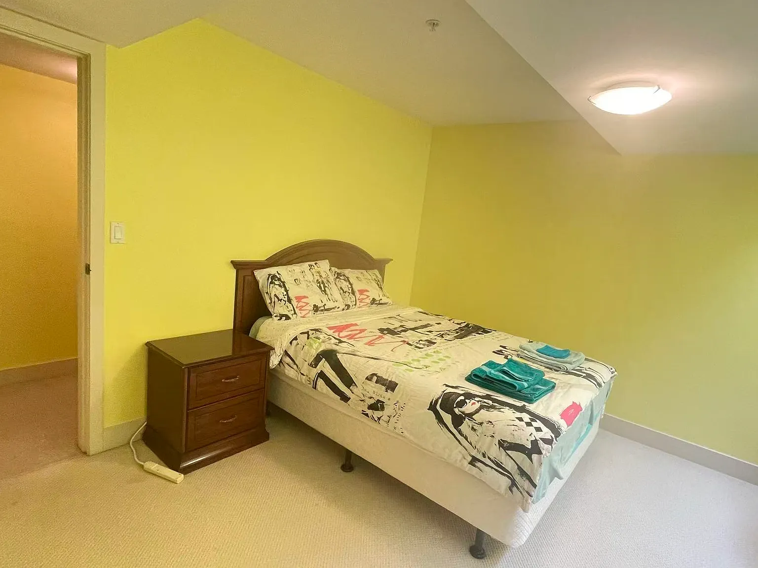 1 bed, 250 sqft, $2,000 — Photo 3