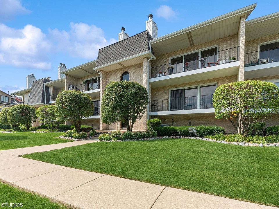 1st image of 9108 Del Prado Dr APT 1E