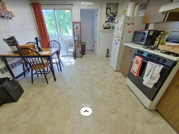 4th image of 129 Central St #11