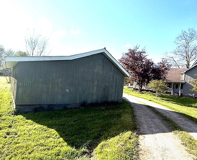 739 Clay St — Photo 13