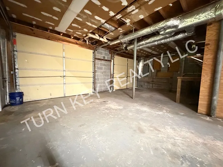 2221 Diane Dr — Photo 23
