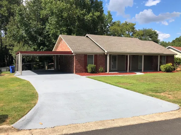 6007 Whitehaven Dr, Columbus, GA 31909