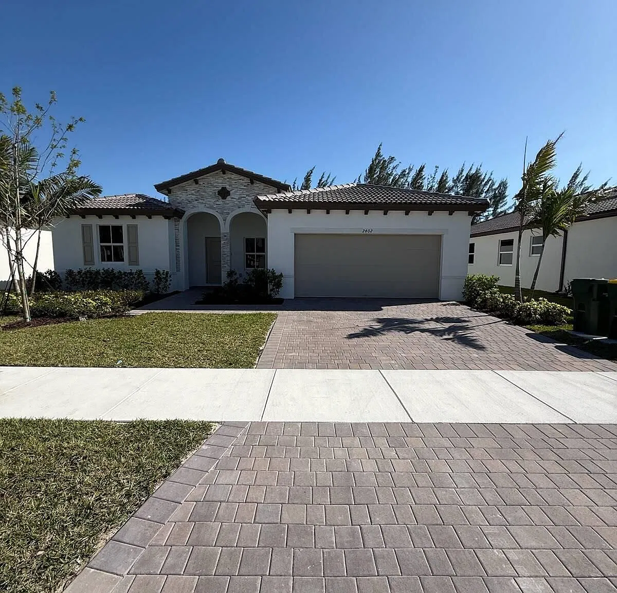 4 bed, 3.0 bath, 2265 sqft, $4,000 — Photo 1