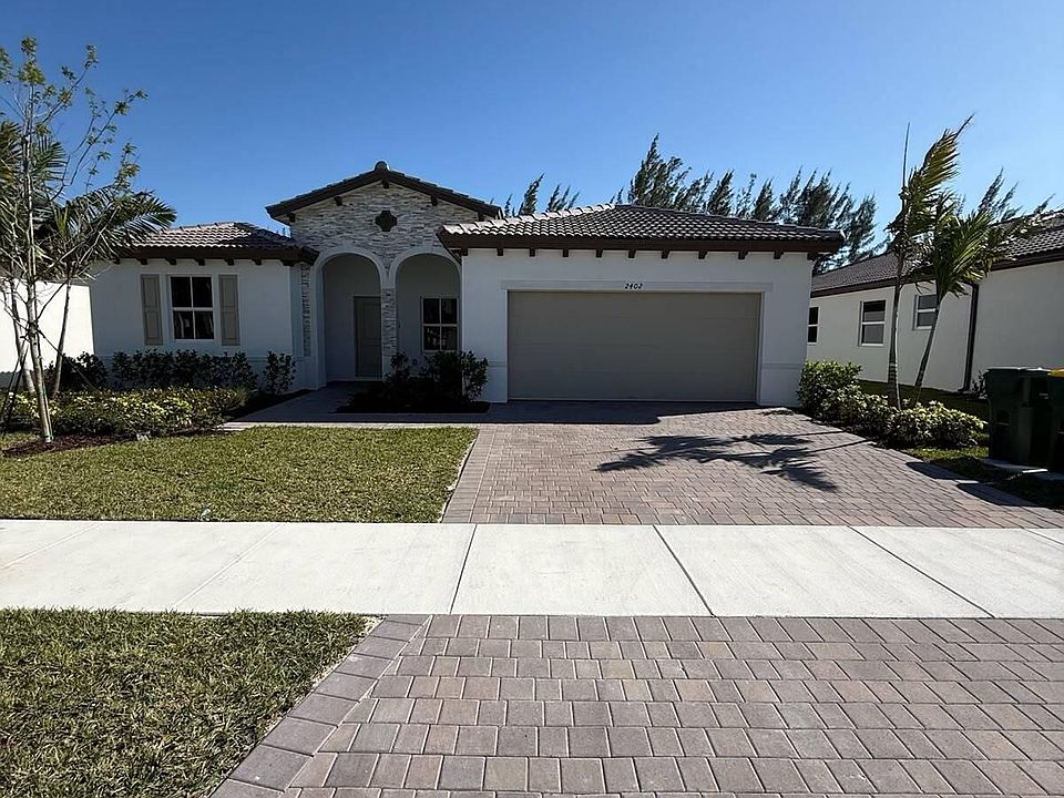 1st image of 2402 SE 30th Street