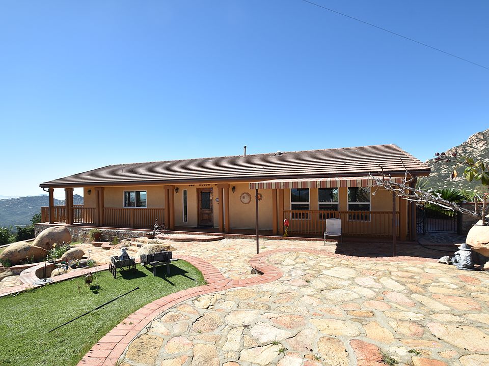 1st image of 18384 Lyons Peak Ln