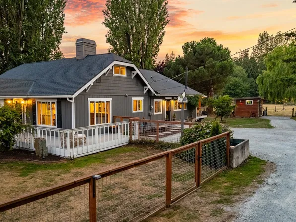 11334 Farm to Market Road, Mount Vernon, WA 98273