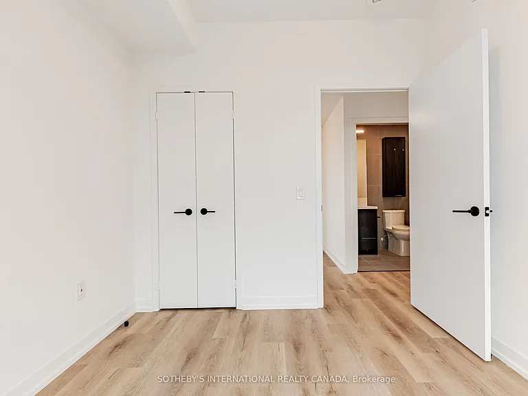 5 York Rd #608 — Photo 6