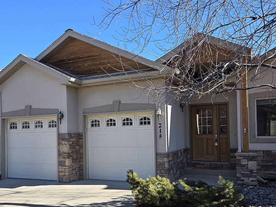 215 Crossroads Circle