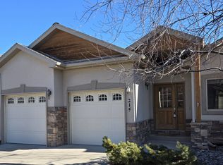 215 Crossroads Cir, Montrose, CO 81401