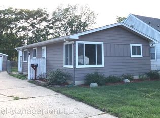 4230 Red Arrow Rd, Flint, MI 48507