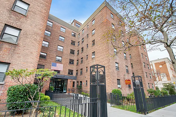 Sold by Compass | media 16