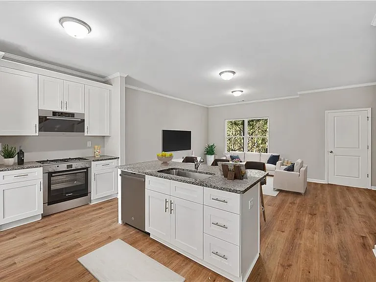 2840 Laurel Ridge Cir — Photo 4