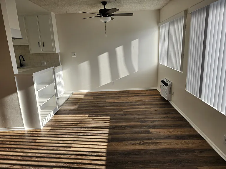 1166 Spazier Ave #1 — Photo 11