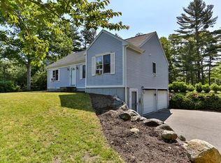 3 John Alden Ct, Carver, MA 02330