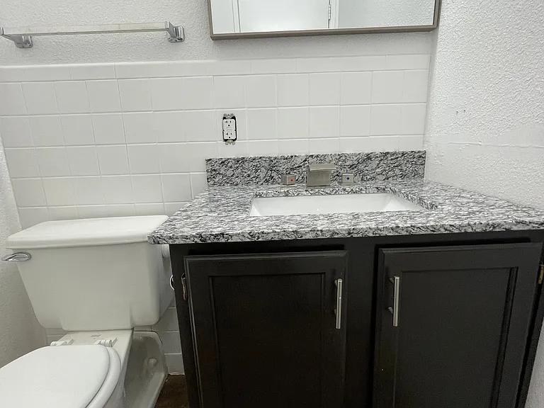 315 W Mountain View Dr — Photo 12