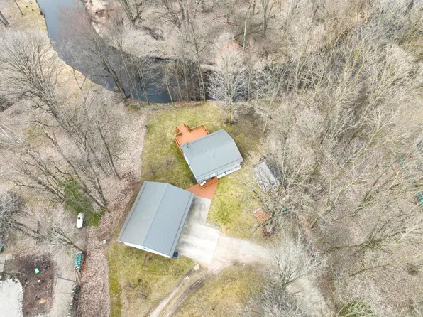 7945 W Jefferson St, Hesperia, MI 49421