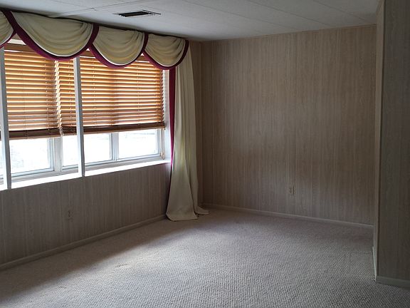 3rd image of 78 Catalina Cir