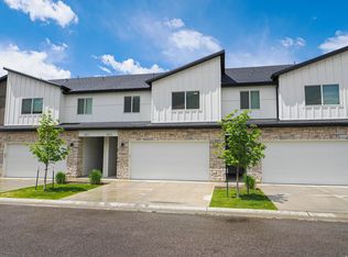 565 N 225 E, Providence, UT 84332