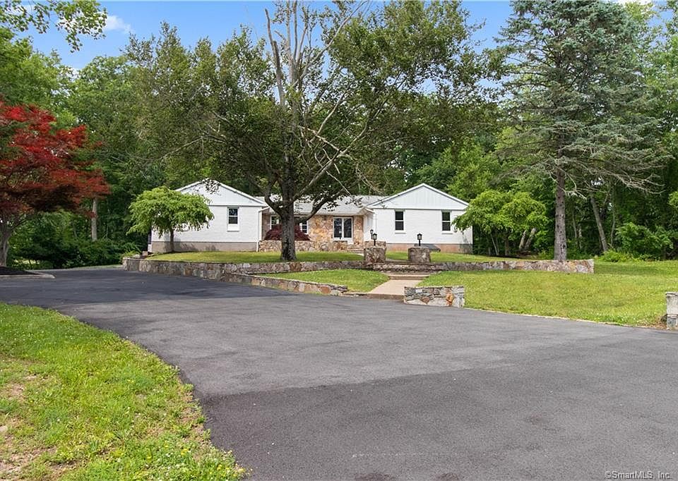 1111 Arbutus St, Middletown, CT 06457 Zillow