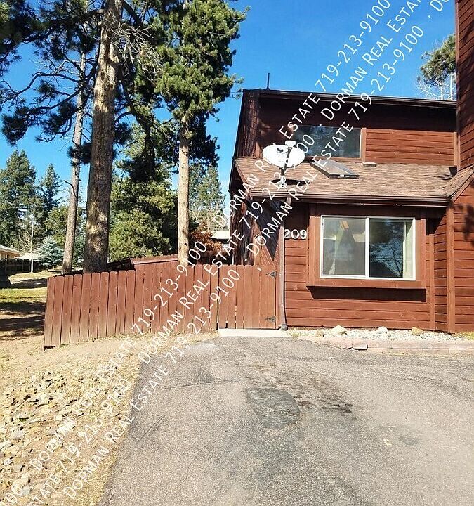 1st image of 209 E Lake Ave