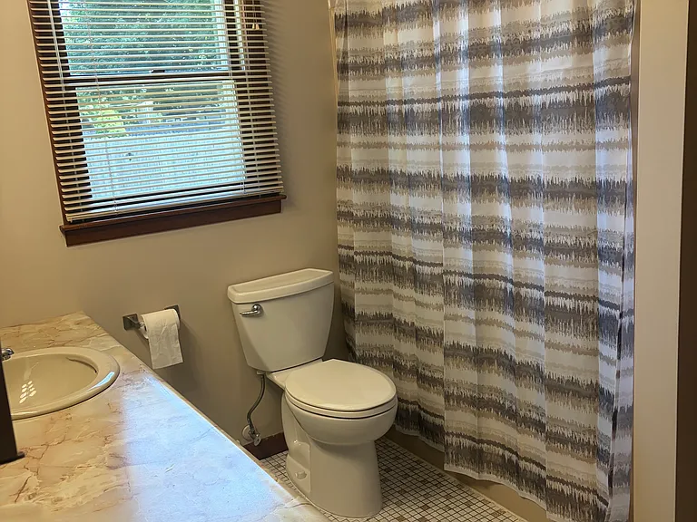 1702 Thunderbird Dr — Photo 23