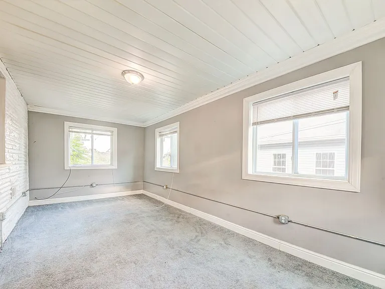 311 Boggs Ave — Photo 12