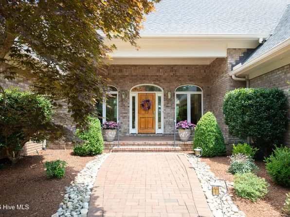 32 Lasswade Drive, Pinehurst, NC 28374