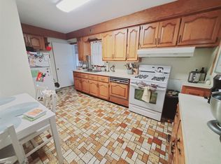 105 Avery St, Stamford, CT 06902