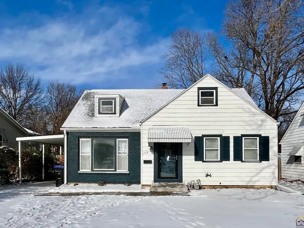 172 SW 27th St, Topeka, KS 66611