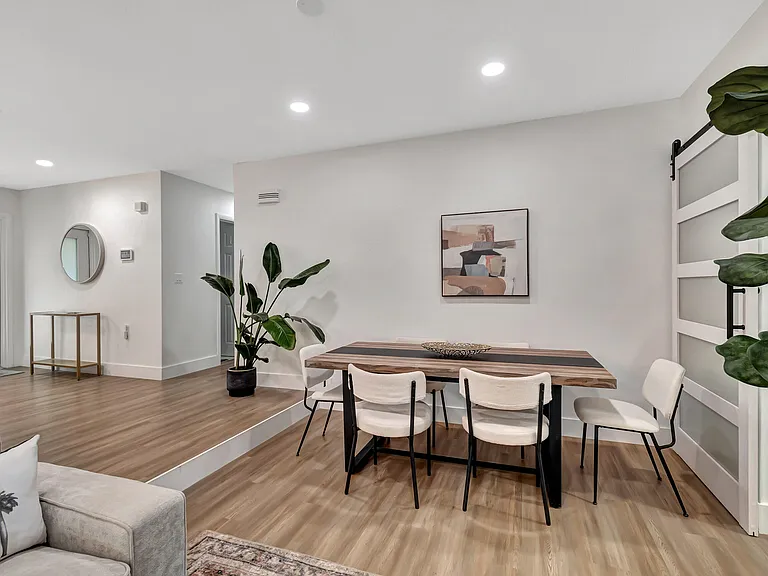620 Las Palmas Park — Photo 8