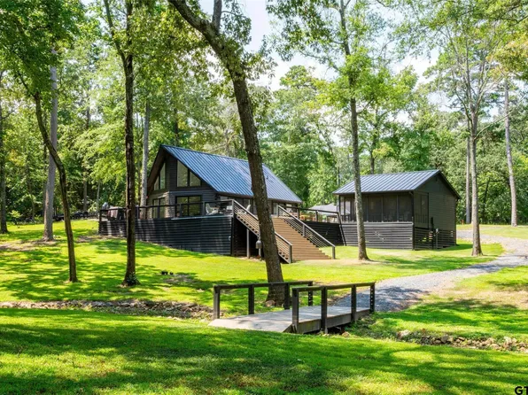 303 Palo Duro St, Scroggins, TX 75480