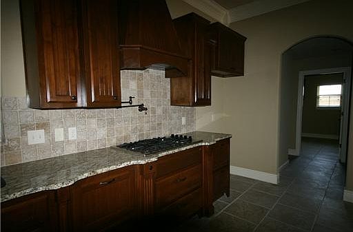 5th image of 4100 SW Hollowbrook St