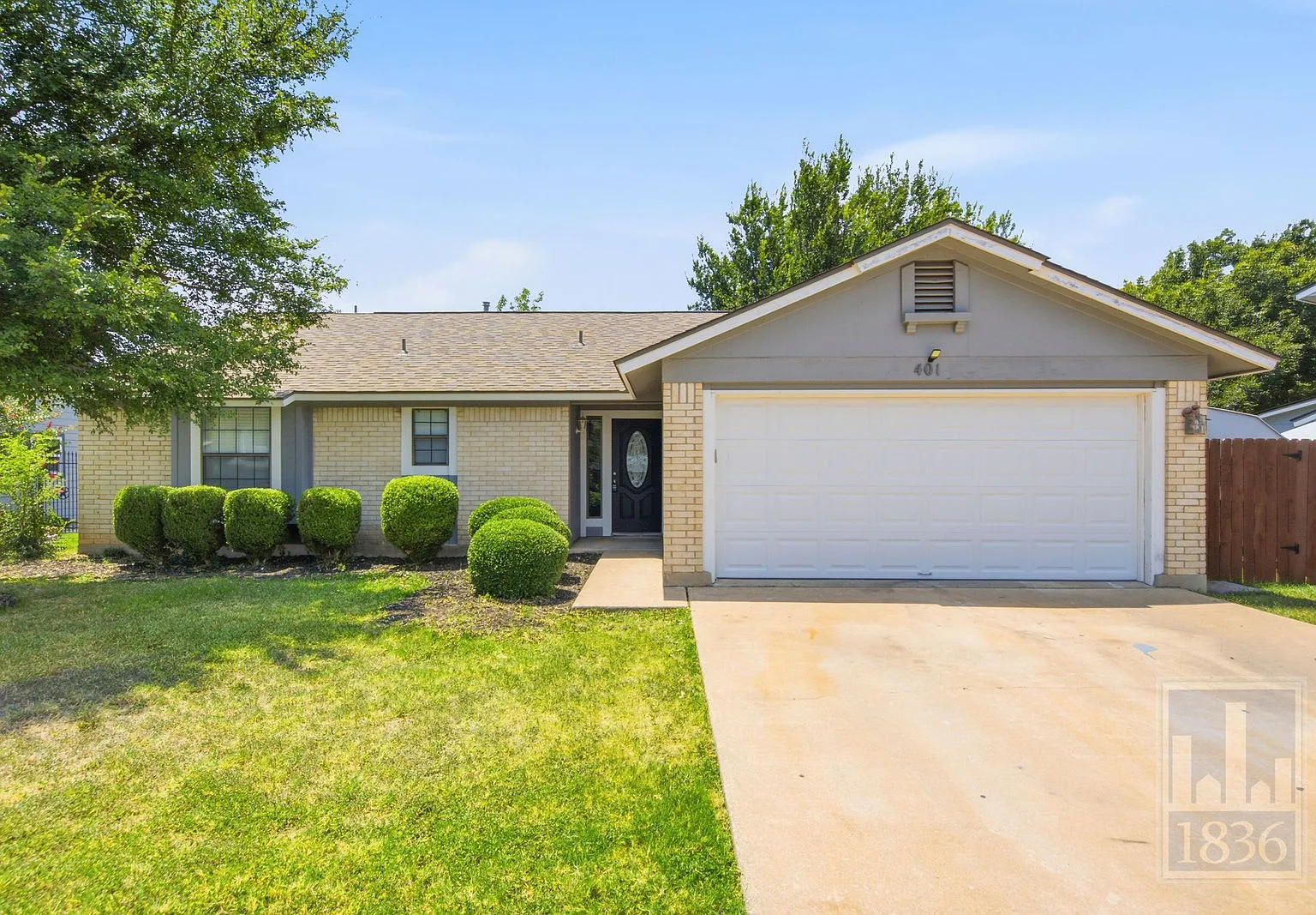 3 bed, 2.0 bath, 1433 sqft, $1,949 — Photo 1