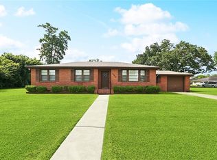 235 Oak St, Hahnville, LA 70057
