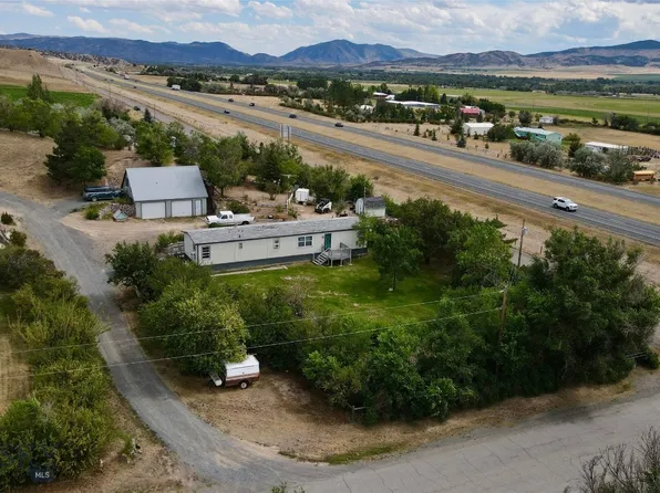 20 East St, Whitehall, MT 59759
